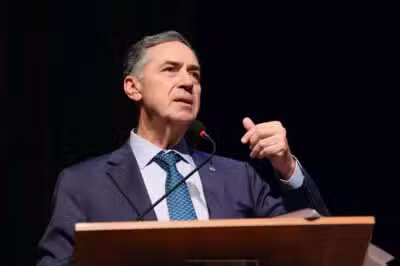 Barroso cobra STF a avaliar reação a sanções dos EUA