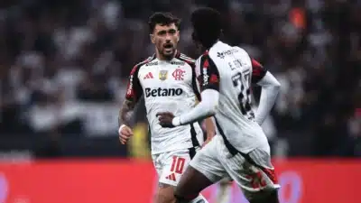 Yuri Alberto erra pênalti, Flamengo faz gol e vence Corinthians