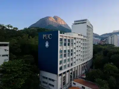 MEC autoriza curso de medicina no PUC-Rio após 10 anos de luta