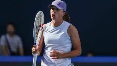 Iga Swiatek denuncia calendário da WTA e avalia fim de torneios obrigatórios
