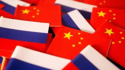 Rússia treina e equipa batalhão aéreo chinês num novo acordo militar