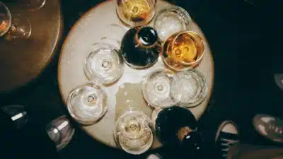 SP confirma mortes e investiga intoxicações por metanol em bebidas adulteradas