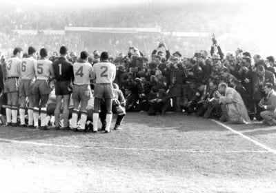 O sorteio dos grupos para a Copa de 1962, no Chile, ocorreu em um contexto de celebração e de “desaprovação” da Confederação Brasileira de Desportos