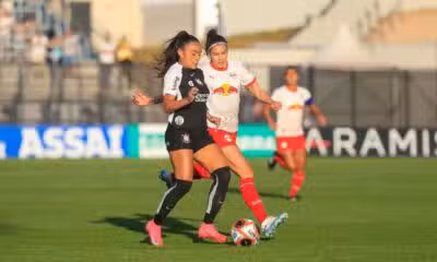 O Corinthians abre o placar, mas o Bragantino reverte a situação e o time paulista conquista a partida por 3 a 2 no Paulistão Feminino