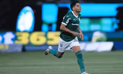 Bruno Rodrigues retorna após sofrimento de grave lesão no joelho, buscando sequência de jogos pelo Palmeiras após 20 meses de afastamento