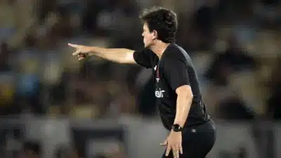 Vasco: Diniz perde titulares para clássico contra o Palmeiras. Time invicto!
