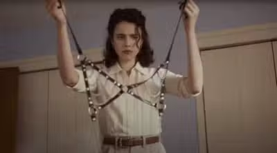 “Meu amor, não!”, um filme com Margaret Qualley e Aubrey Plaza, aclamado em Cannes