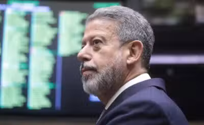 Projeto de Renan Calheiros propõe isenção de IR para baixa renda em Alagoas