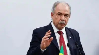 EUA demonstram interesse em terras raras e Lula vê imprevisibilidade em Trump