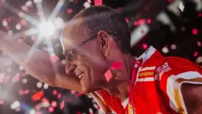 Viradouro escolhe samba de Adnet para homenagear Mestre Ciça em 2026