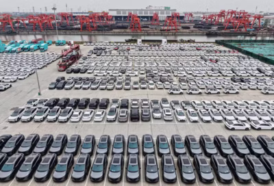 China lidera exportação de veículos elétricos e bate recorde de comércio exterior