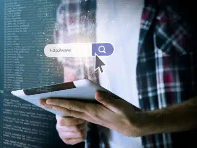Startup brasileira lança ferramenta para otimizar marcas em IAs generativas Startup brasileira lança ferramenta para otimizar marcas em IAs generativas