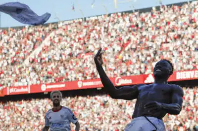 Barcelona sofre derrota histórica e perde invencível no Espanhol