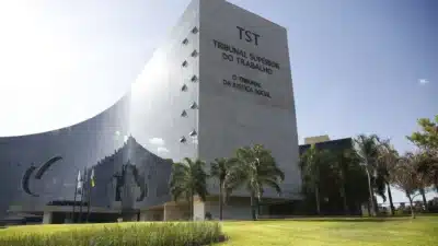 TST cancela locação de sala VIP para ministros em aeroporto