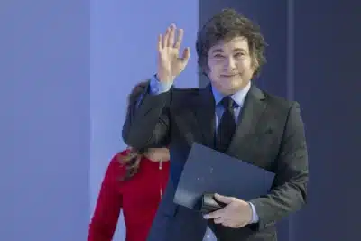 Milei celebra Maria Corina Machado ao receber Prêmio Nobel da Paz Milei celebra Maria Corina Machado ao receber Prêmio Nobel da Paz