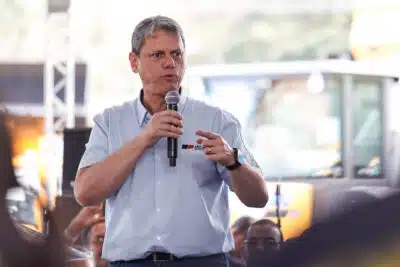 Tarcísio declara intenção de disputar a Presidência após viralizar afirmação