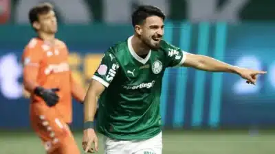 Palmeiras busca título no clássico contra o São Paulo Palmeiras busca título no clássico contra o São Paulo