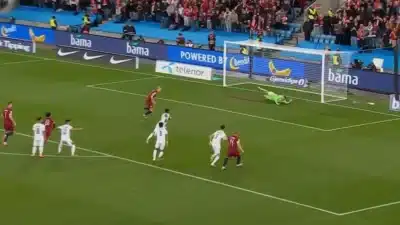 Haaland desperdiça pênaltis e marca hat-trick na vitória por 5 a 0 contra Israel