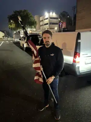 EUA investiga prisão de influencer conservador, Nick Sortor, em Oregon