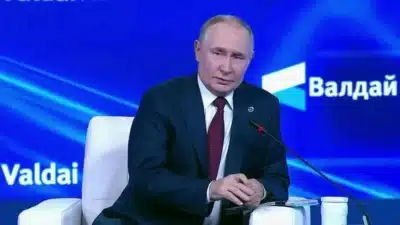 Putin exige negociações com Ucrânia e alerta para a guerra na Europa