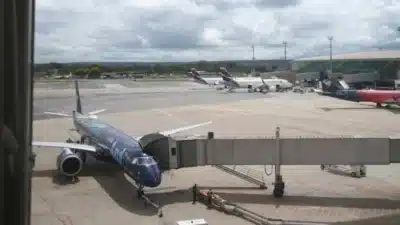 Avião ultrapassa ônibus: transporte ascende com aumento da renda Avião ultrapassa ônibus: transporte ascende com aumento da renda