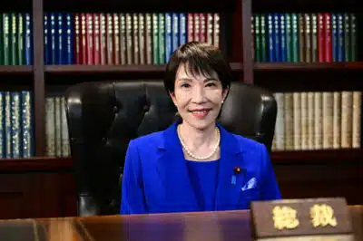 Sanae Takaichi conquista a inédita liderança para primeira-ministra do Japão