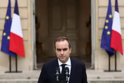 Sébastian Lecornu renuncia como Primeiro-Ministro da França após polêmica decisão