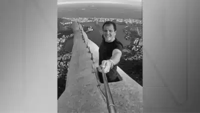 Alexandre Carvalho morre em acidente doméstico no Rio de Janeiro Alexandre Carvalho morre em acidente doméstico no Rio de Janeiro