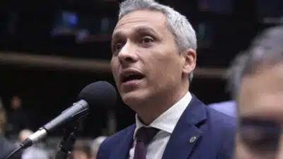CCJ da Câmara suspende ação contra Gayer no STF; PL vai ao plenário