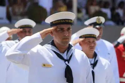 Concurso da Marinha: Salário de R$ 15.000 e Inscrições Abertas!