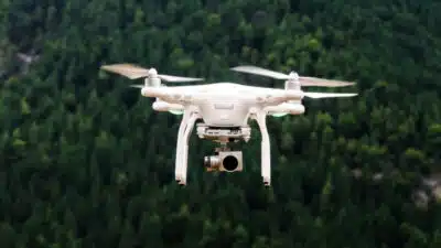 Pesquisadores da PUC-Rio criam sistema que gera energia de drones