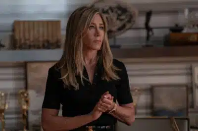 Jennifer Aniston fala sobre batalha de 20 anos para engravidar e desmente boatos