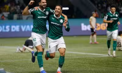 Palmeiras domina Vasco e conquista vice-liderança do Brasileirão