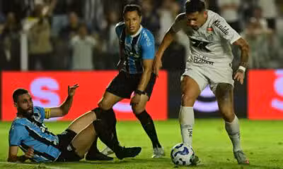 Santos empata com Grêmio e segue em perigo no Brasileirão