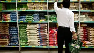 Preço da cesta básica recua em 22 capitais e SP lidera alta