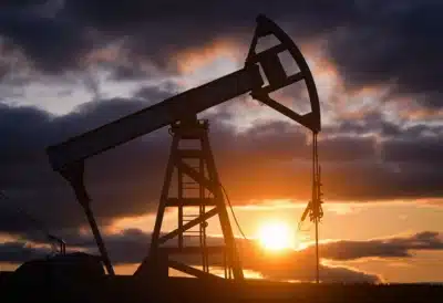 Trump acusa China e acordo de Gaza impulsionam queda histórica do petróleo Trump acusa China e acordo de Gaza impulsionam queda histórica do petróleo